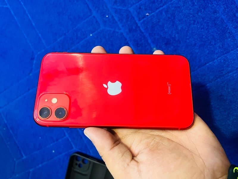 iPhone 11 128 GB PTA 4