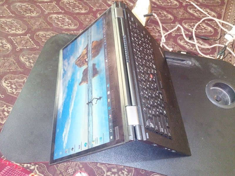 lenovo yoga x380 core I7 8th generation 1