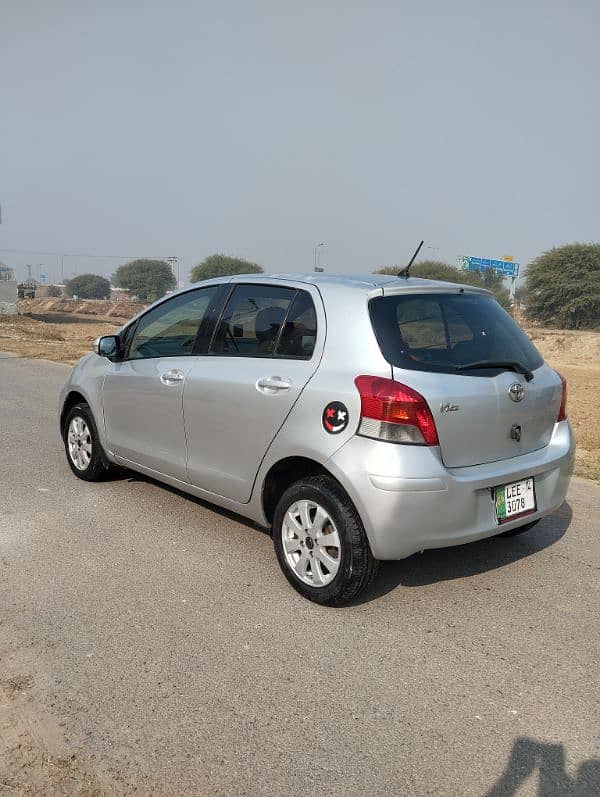 Toyota Vitz 2010 14