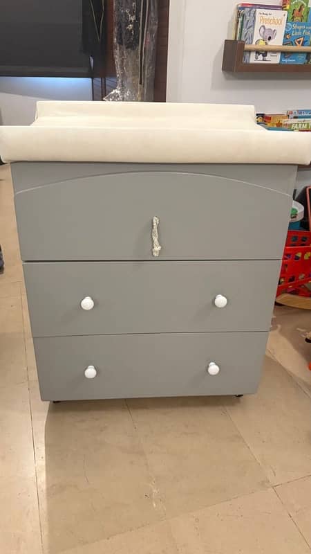 baby changing table with drawers 1