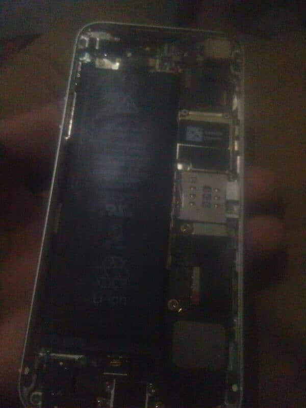 i phone 5  ofical pta aprove plz is nbr pa cont kr 03284762716 0