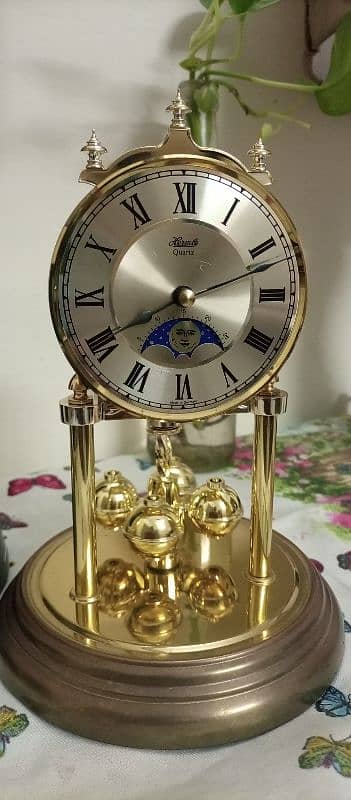 hermle table clock (W. Germany ) 0