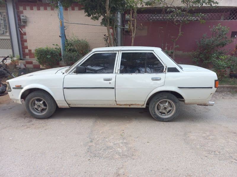 Toyota Corolla 1982 2