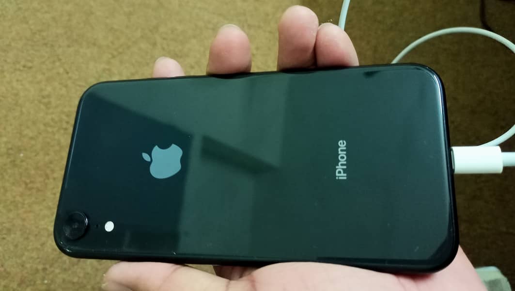 Apple iPhone XR 1