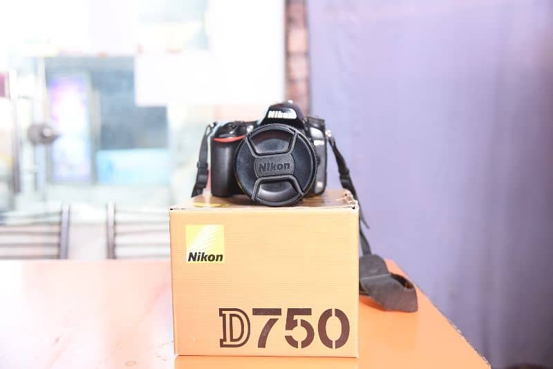 nikon 750 0