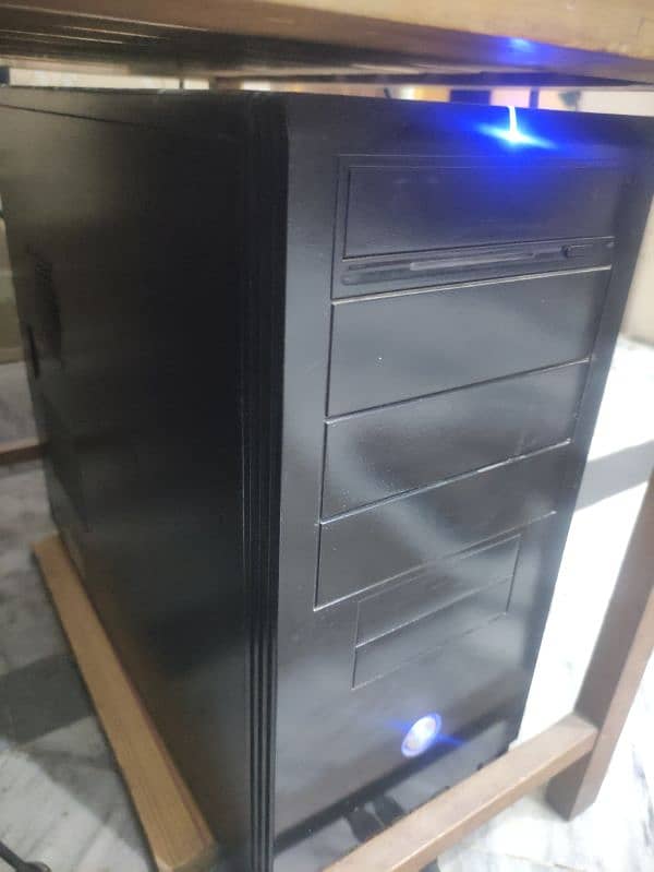 Slightly used Gaming PC. Great condition.  GTA 5 RDR2 and Minecraft. 0