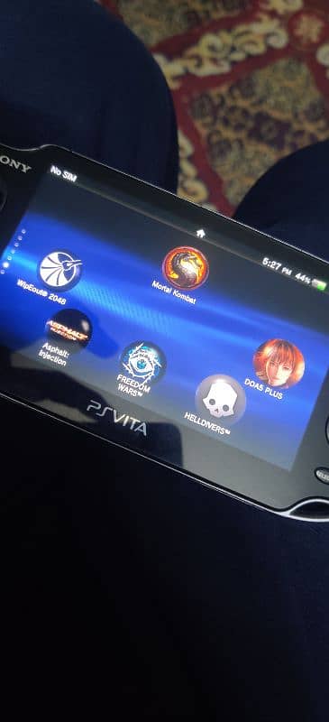 PSVITA 1000 OLED MODEL HACKED 128GB 8