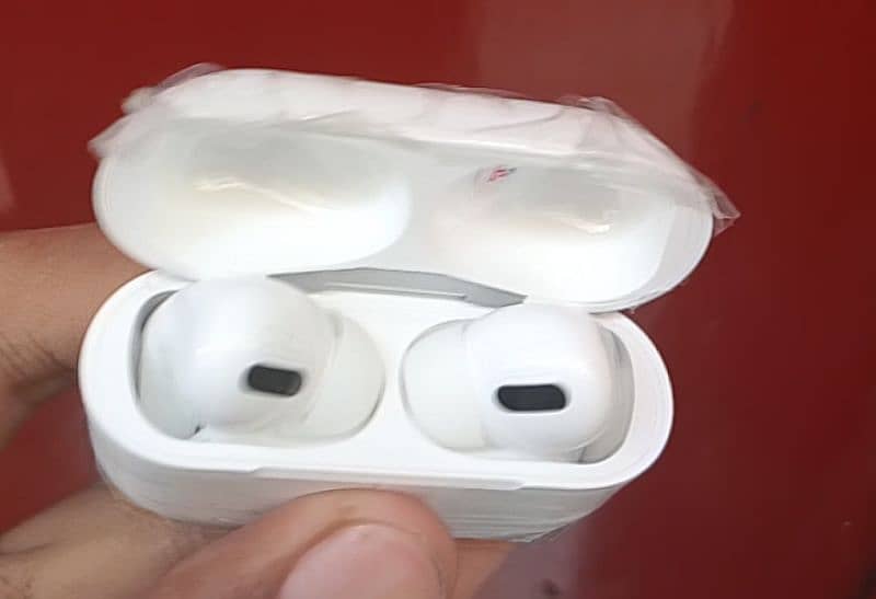 Airpods Pro 2 with Charging Case 2