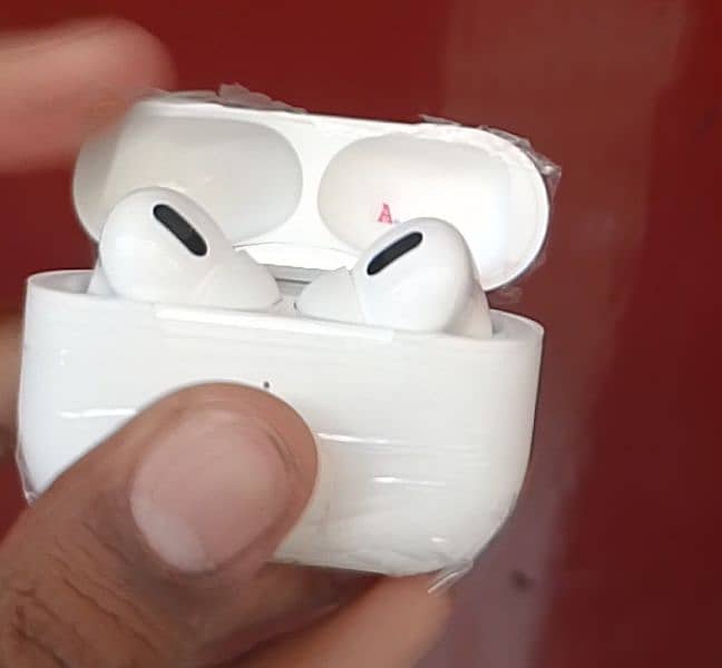 Airpods Pro 2 with Charging Case 3