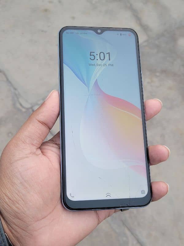 Vivo Y33s . . 8/128gb Full box. .  Fresh Condition.  Urgent Sale 16