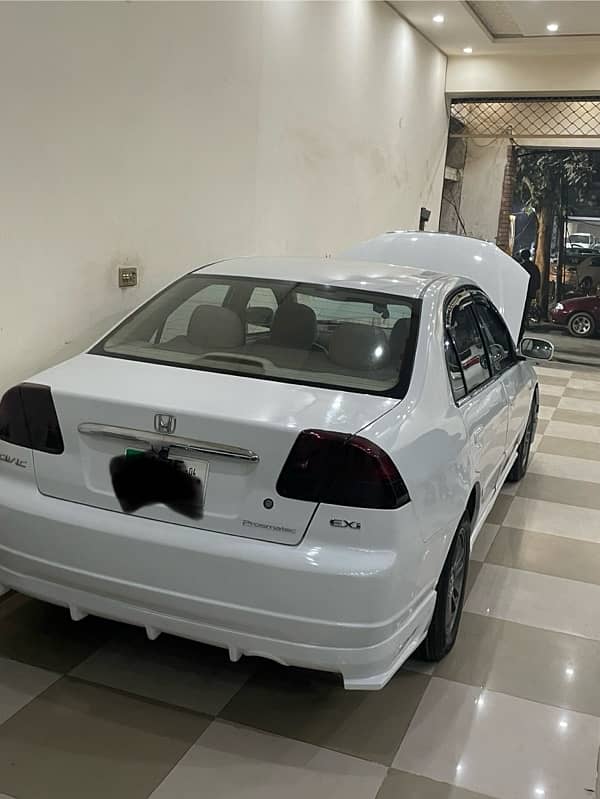 Honda Civic EXi 2004 1