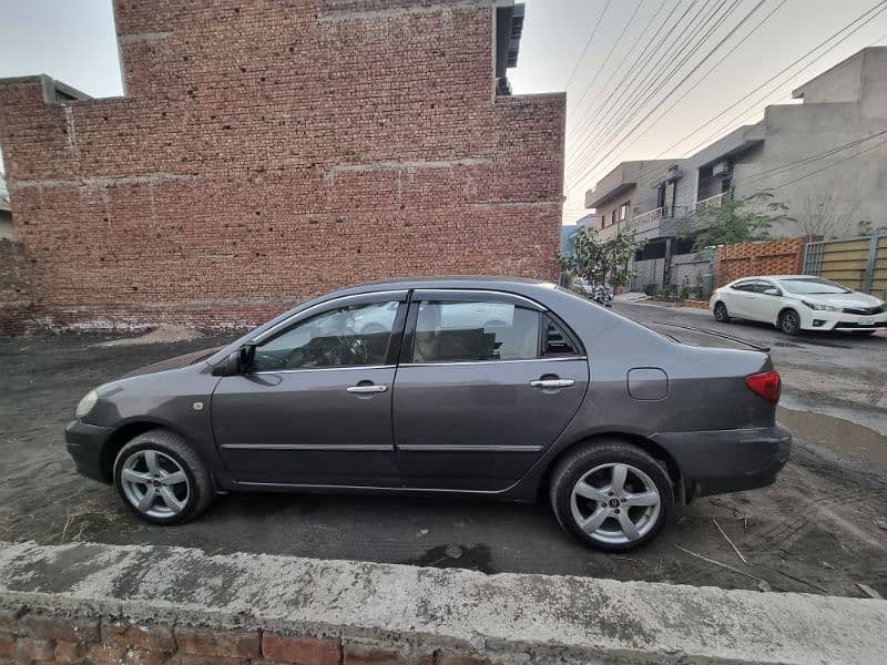 Toyota Corolla Altis 2004 7