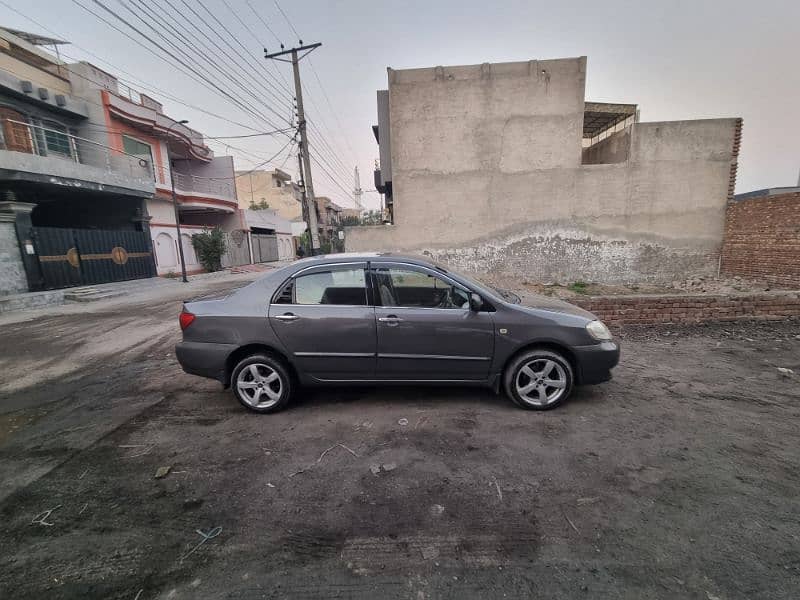 Toyota Corolla Altis 2004 8