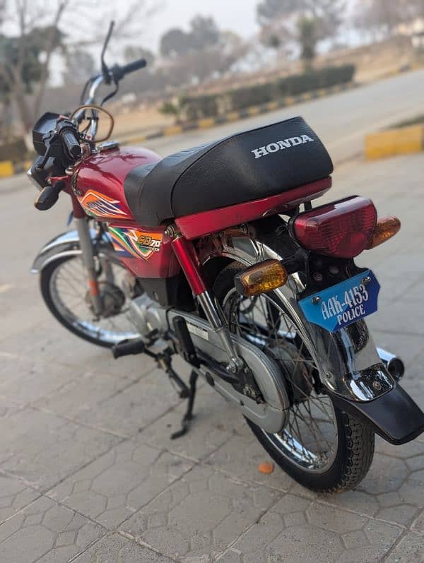 Honda CD 70 Red 1