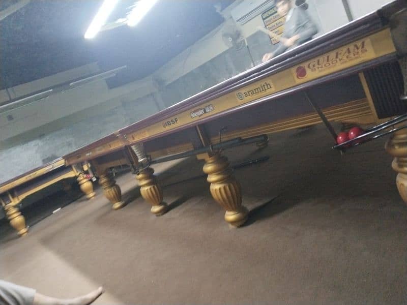 Mian snooker club 0