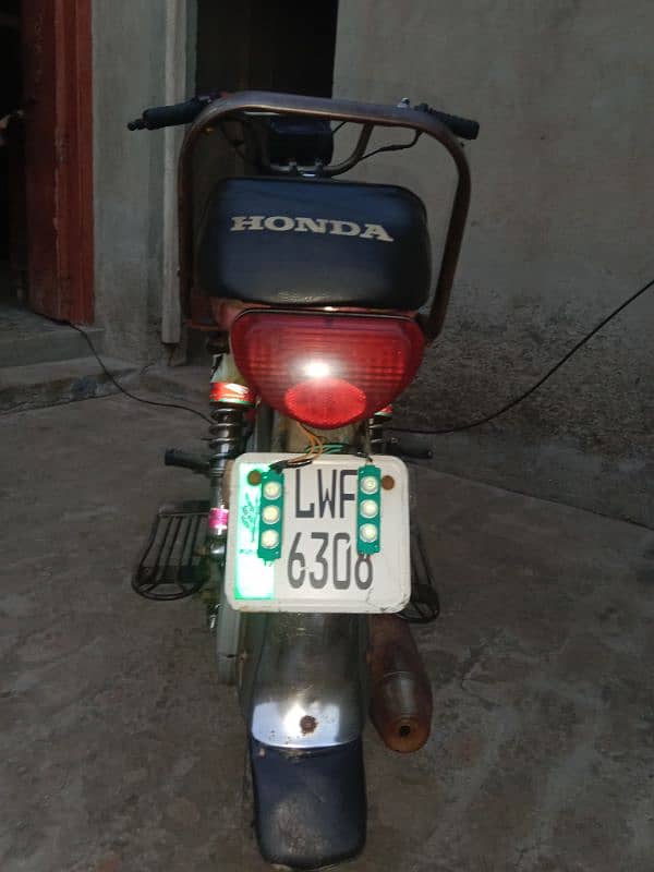 Honda CD 70 for sale 3