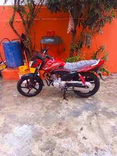 Cb125F