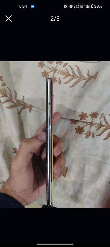 oneplus 8 8/128 single sim with original charger 10/10 condition 2