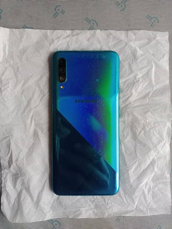 Samsung A30s urgent sale 4/128 condition 9/10 6