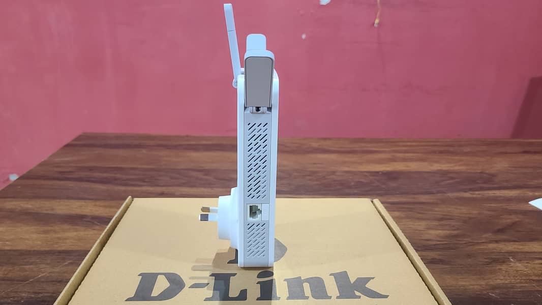 Dlink DAP-1720 AC1750 Wi-Fi Wireless Range Exten'' der (Branded Used) 17