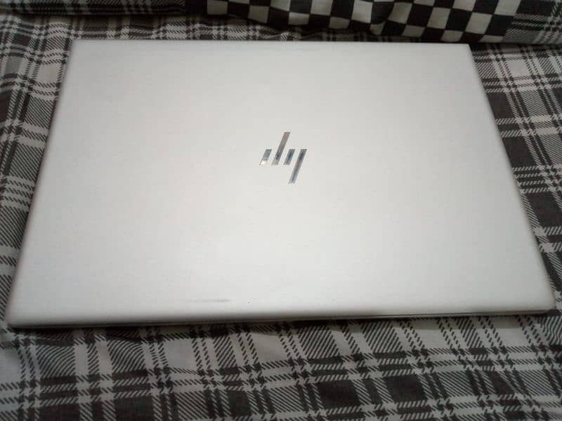 HP Elite Book i5 G5 840 8th gen 4