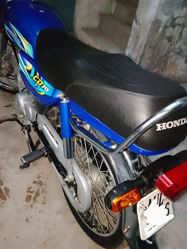 Honda CD 70 2024 model 6