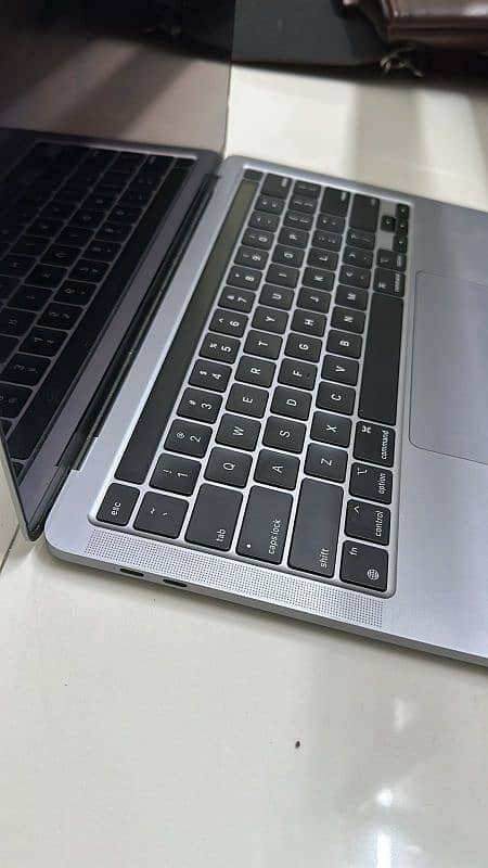 MacBook pro M1 5