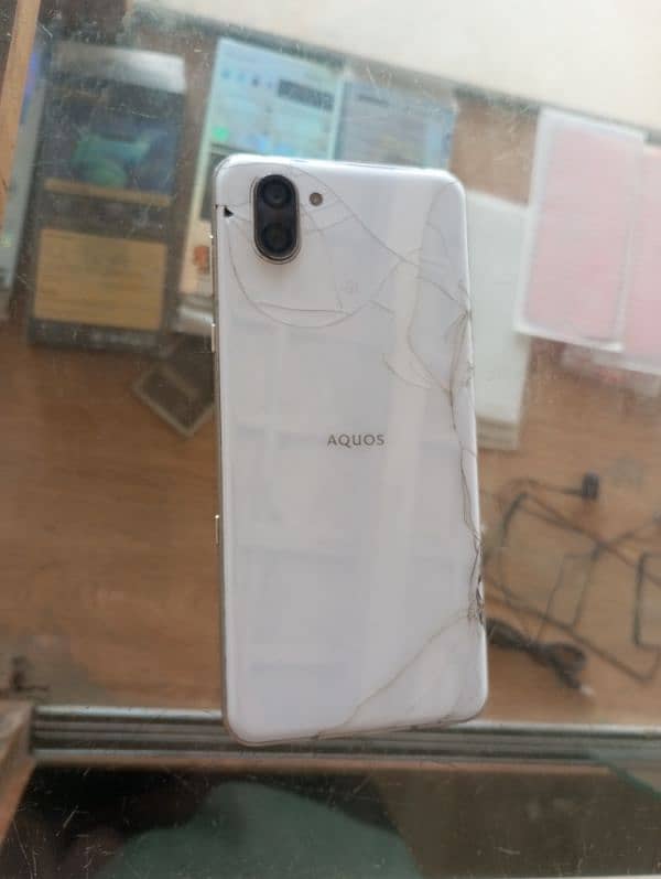 AQUOS R3    for Sale 2