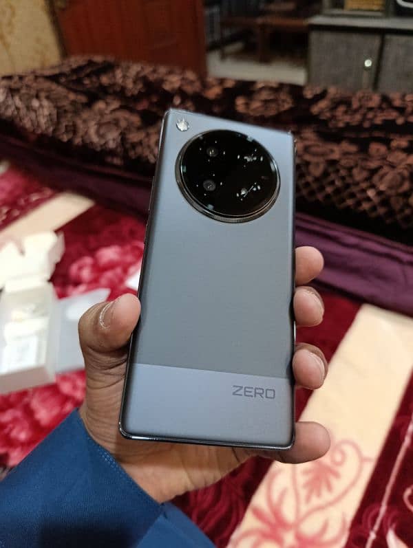 Infinix zero 40 8\256 brand new 1