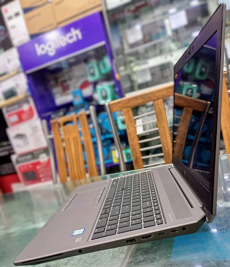 Hp Zbook 15 G5,Corei7-8th Generation Laptop 3