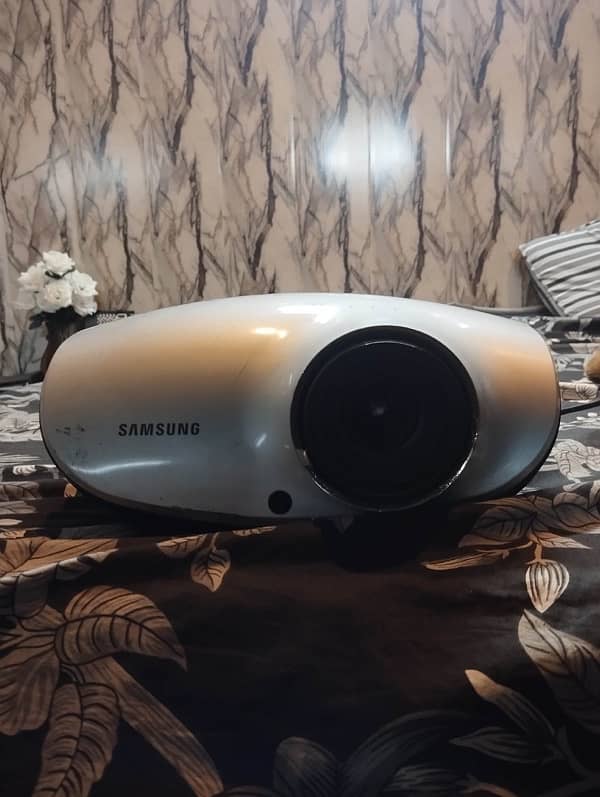 Samsung Dlp projector 0