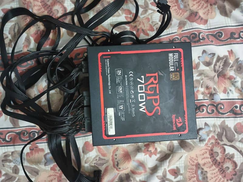 RedDragon 700W Power Supply Unit PSU. FULL MODULAR 1