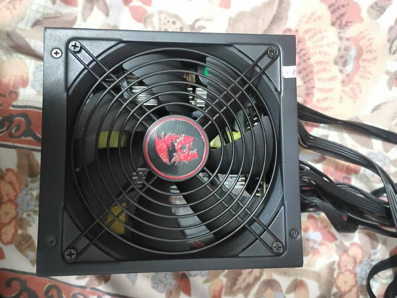 RedDragon 700W Power Supply Unit PSU. FULL MODULAR 0