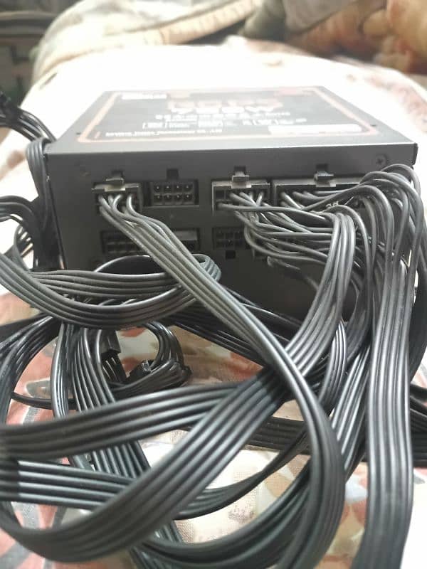 RedDragon 700W Power Supply Unit PSU. FULL MODULAR 2