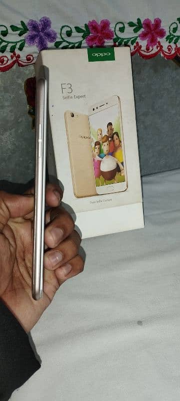 Oppo F3 4/64 Selfie Expert Condition 8/10 8