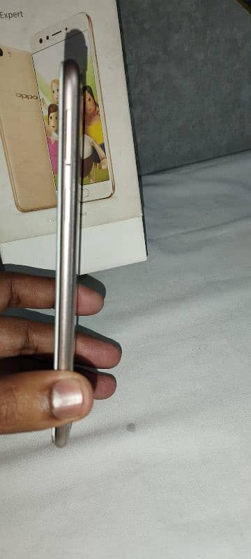 Oppo F3 4/64 Selfie Expert Condition 8/10 10