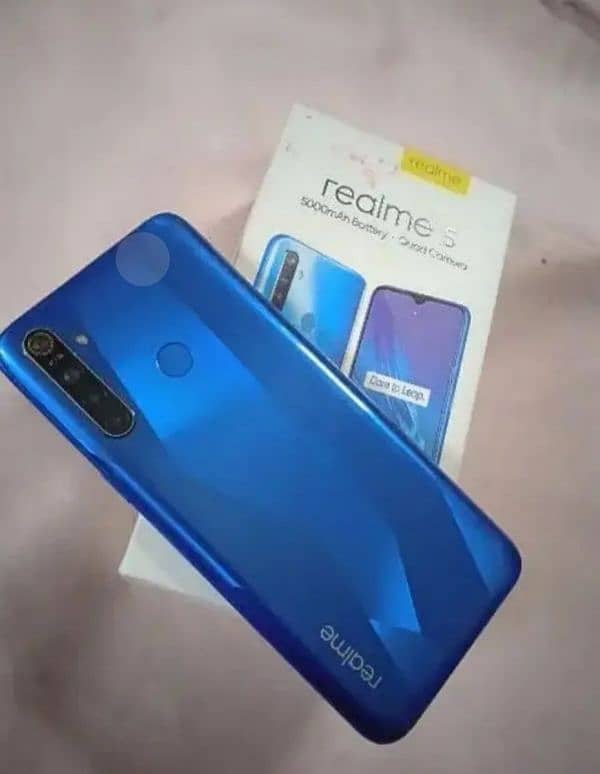 realme 5 4/64 with box 1