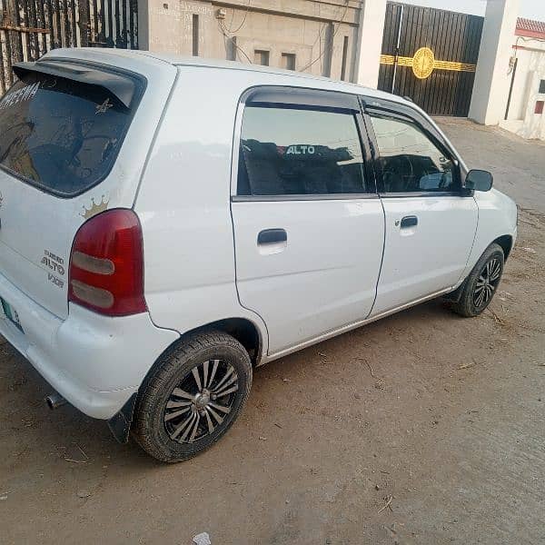 Suzuki Alto 2011 6