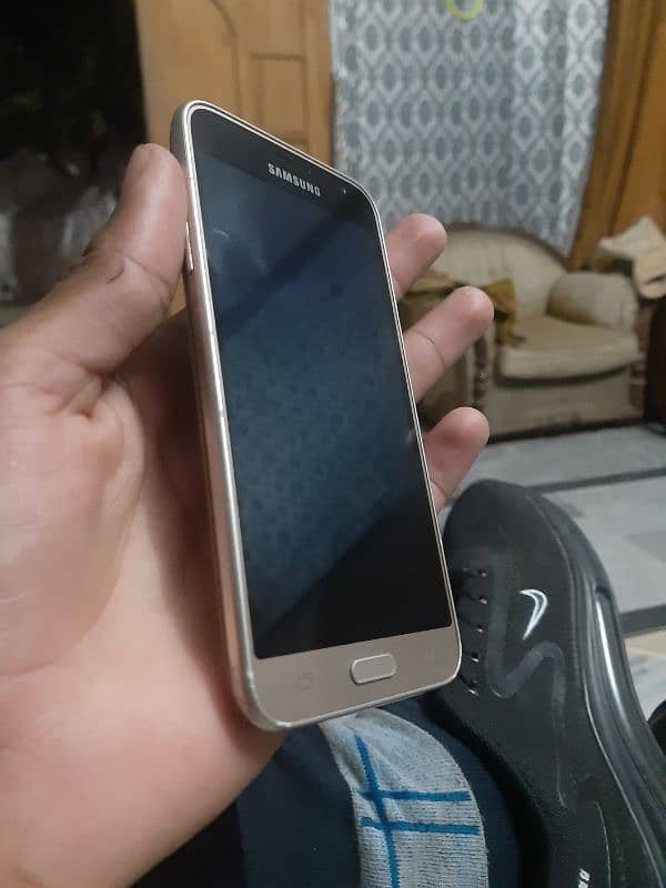 Samsung j3 2k16 6