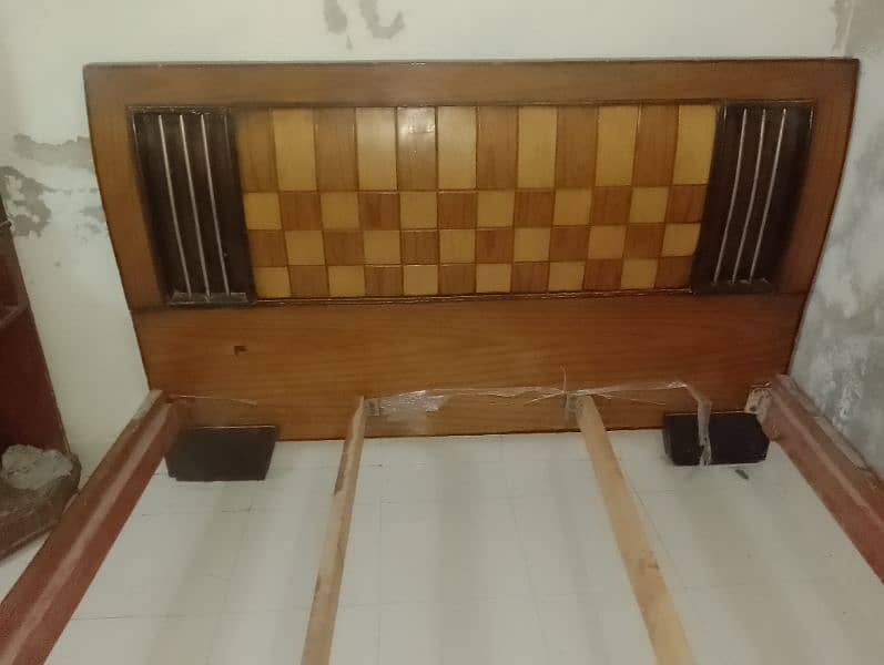 Bed good condition 1