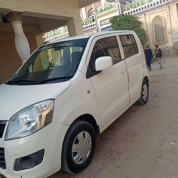 Suzuki Wagon R 2016 1