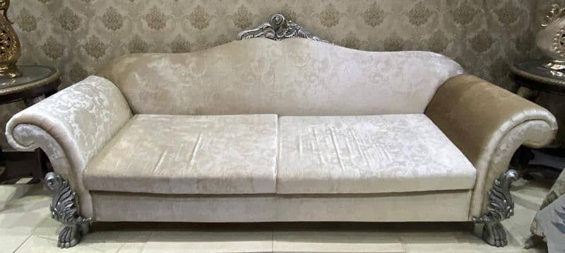 white sofa 3 seater 0