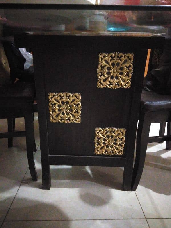 Dining table 6 seater 0