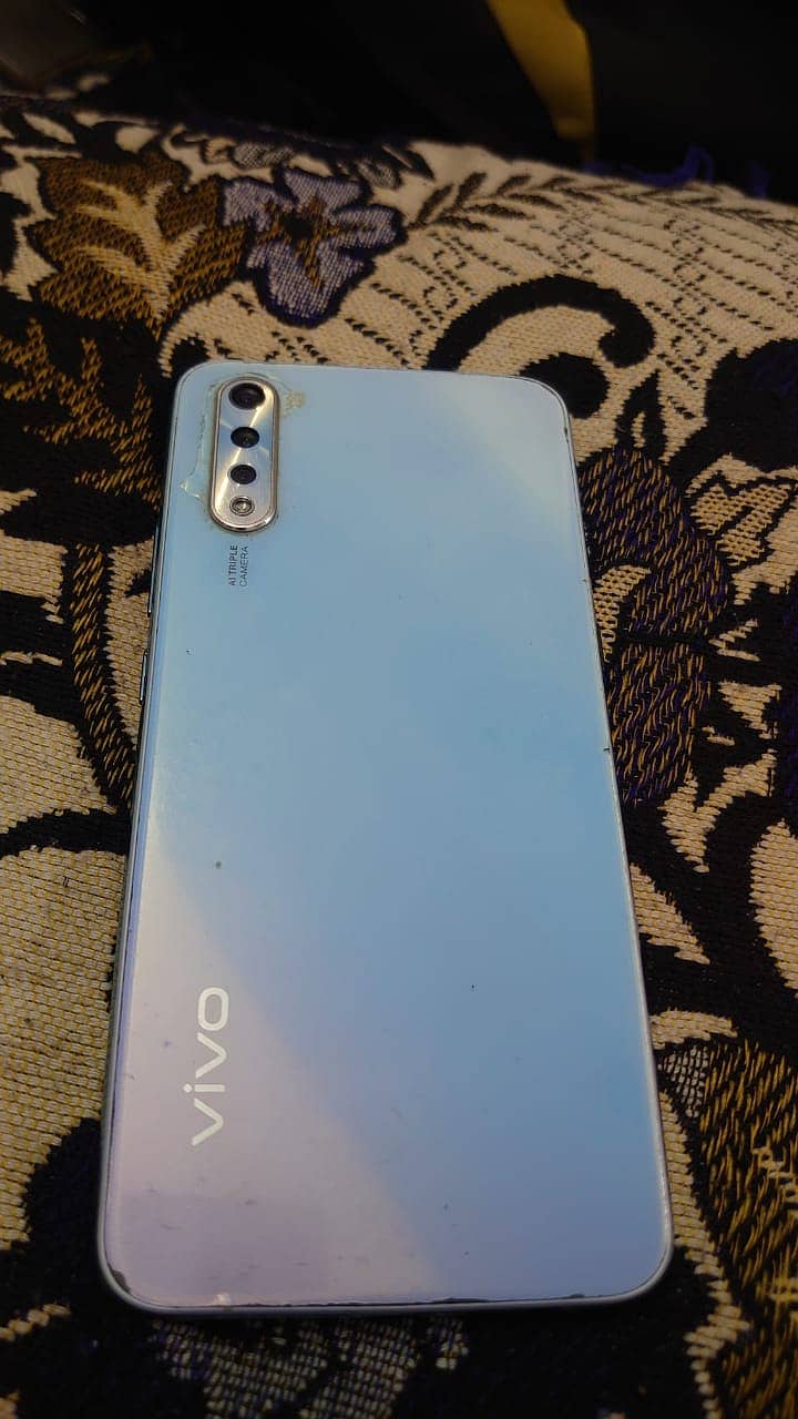 vivo s1 4gb / 128gb 2