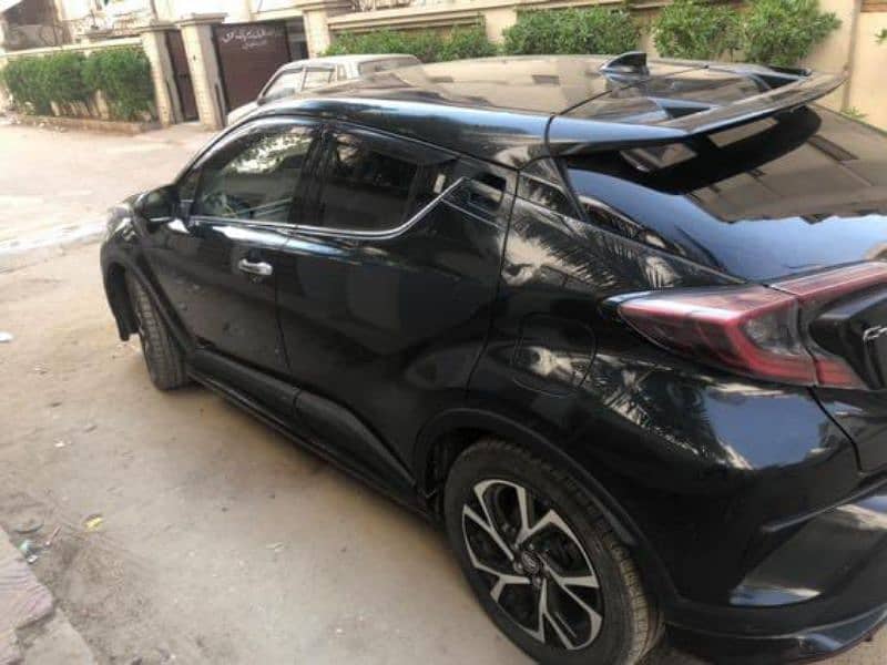 Toyota C-HR 2018 1