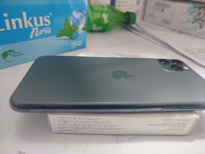 iphone 11 pro max non PTAJv 1