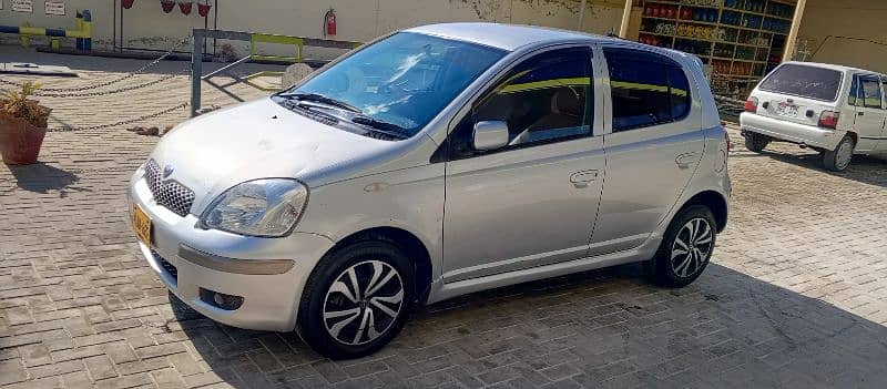 Toyota Vitz 2004 2