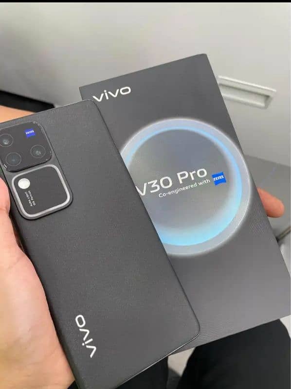 vivo v30 pro 12/256 GB 03240537819 my WhatsApp number 1