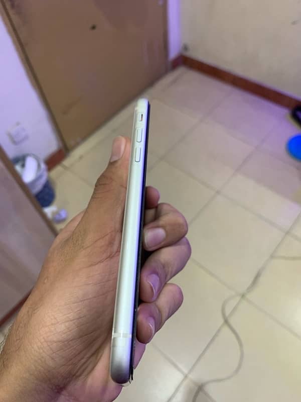 iphone XR dual sim pta 1