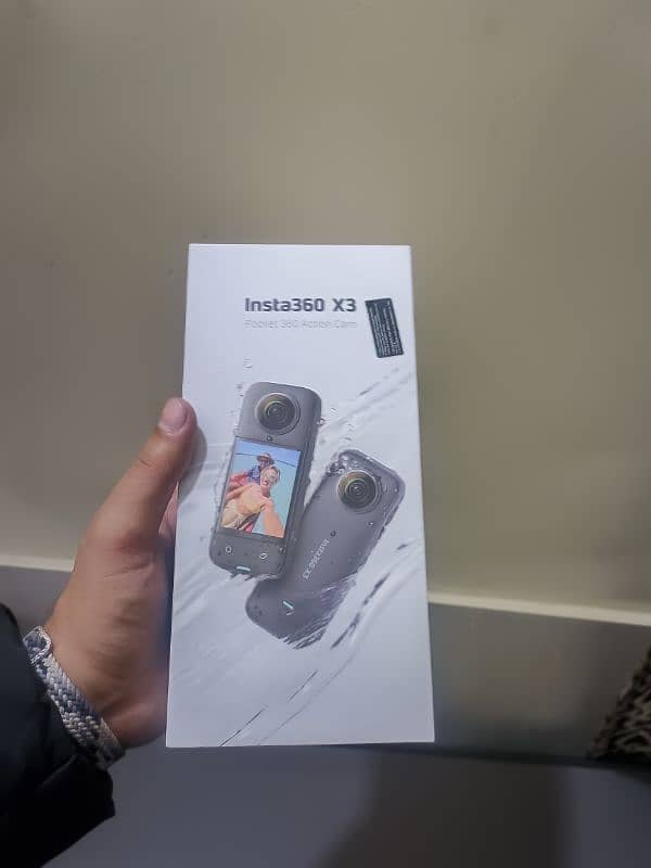 insta 360 X3 Very Good Condition Urgent sell RS : 99k 8